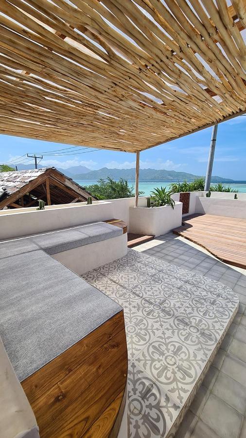 Shore Thing Gili Air Beachfront Apartment Ngoại thất bức ảnh