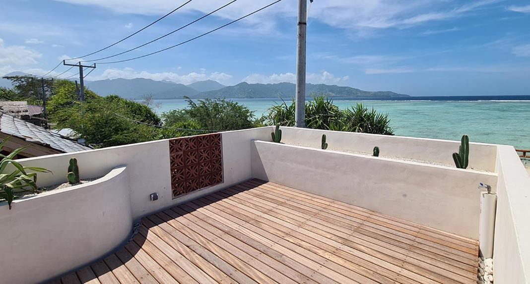 Shore Thing Gili Air Beachfront Apartment Ngoại thất bức ảnh