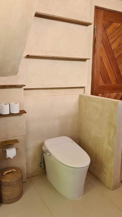 Shore Thing Gili Air Beachfront Apartment Ngoại thất bức ảnh